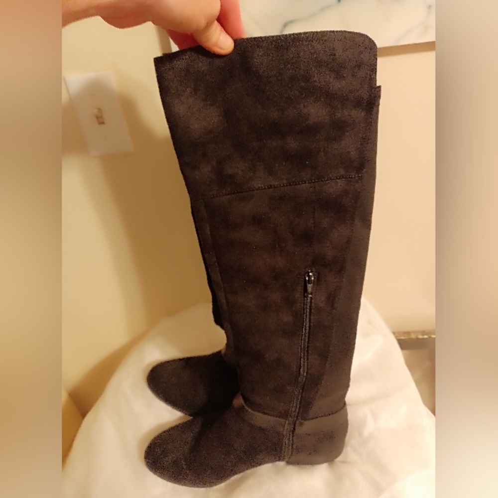 Bar III Dolly 3 knee high black suede like boots size 8.5 western style